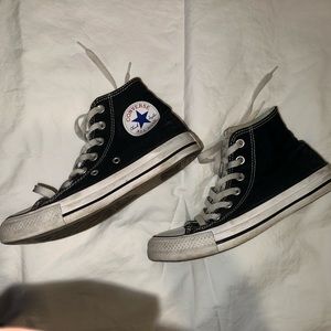 Black converse